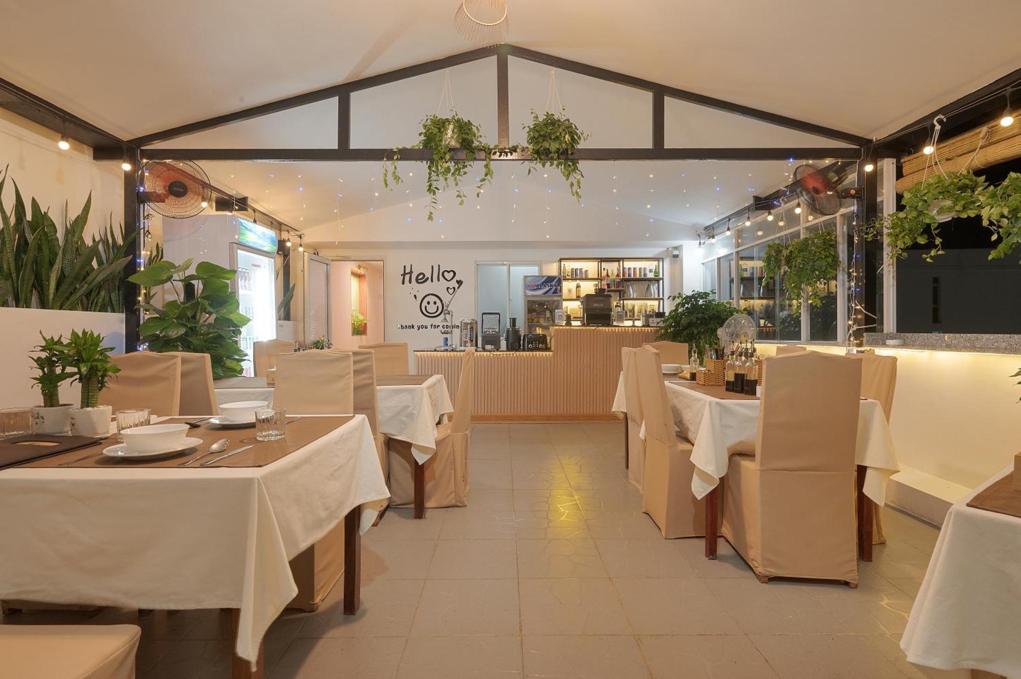 Luxy Park Hotel - Phu Quoc Centre Exteriör bild