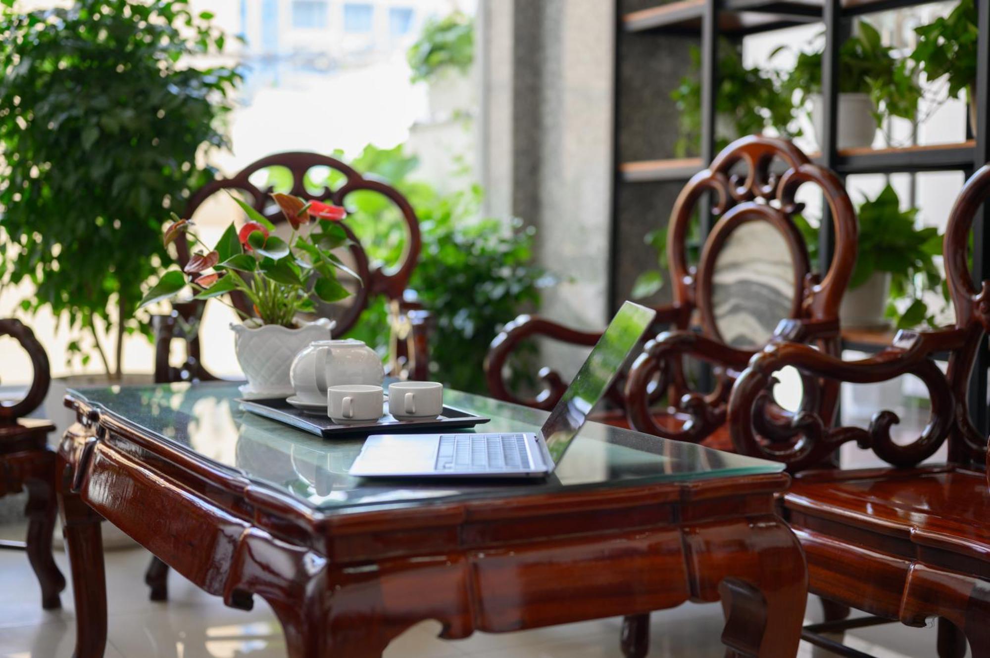Luxy Park Hotel - Phu Quoc Centre Exteriör bild